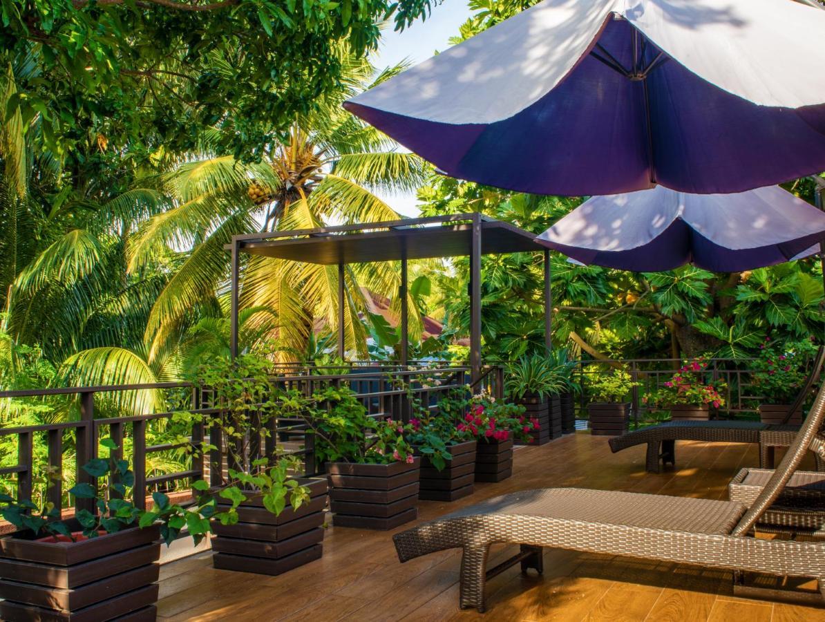 Isle Royal Inn Fuvahmulah Bagian luar foto