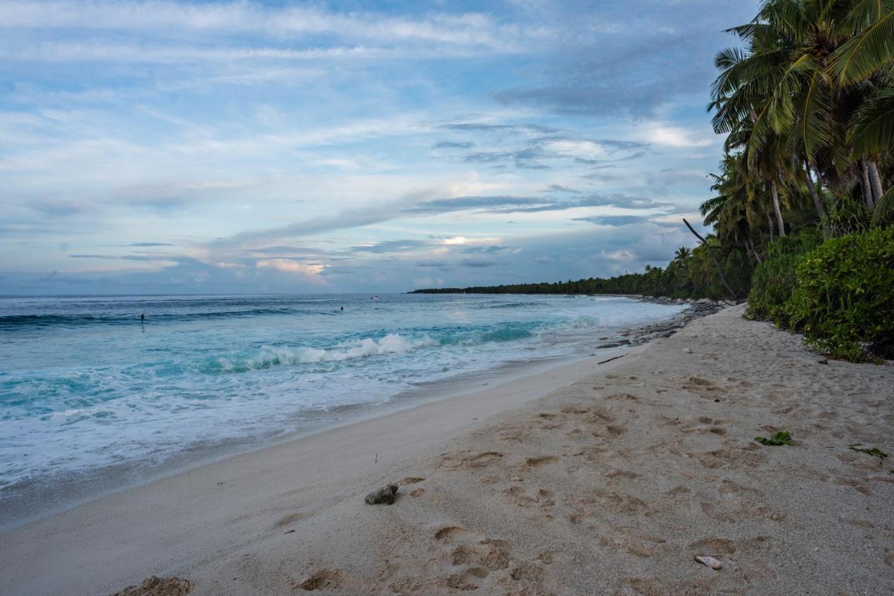 Isle Royal Inn Fuvahmulah Bagian luar foto