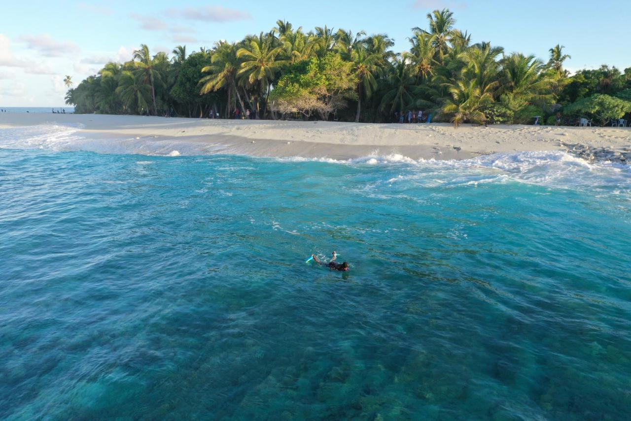 Isle Royal Inn Fuvahmulah Bagian luar foto